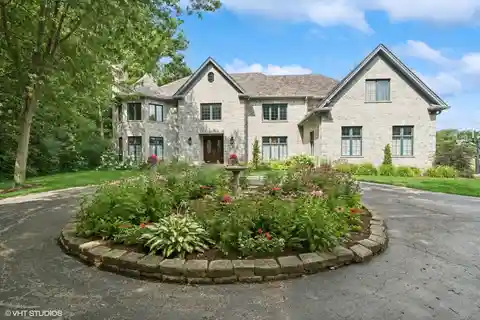 All-Brick Estate Home in a Gorgeous Cul-De-Sac Setting