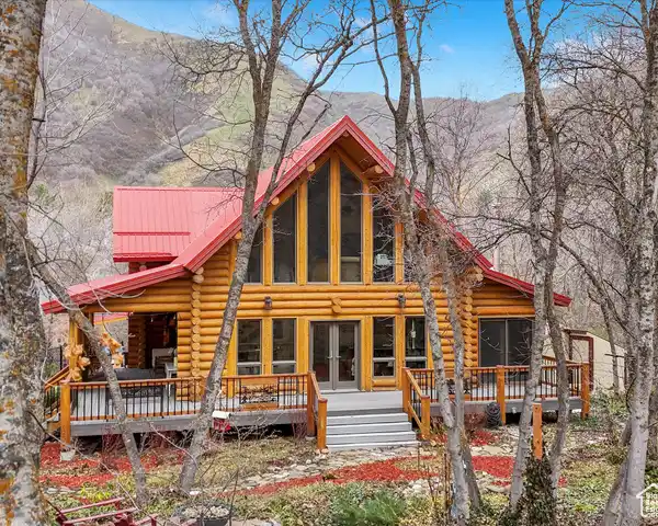 SPECIAL HOME IN HOBBLE CREEK
