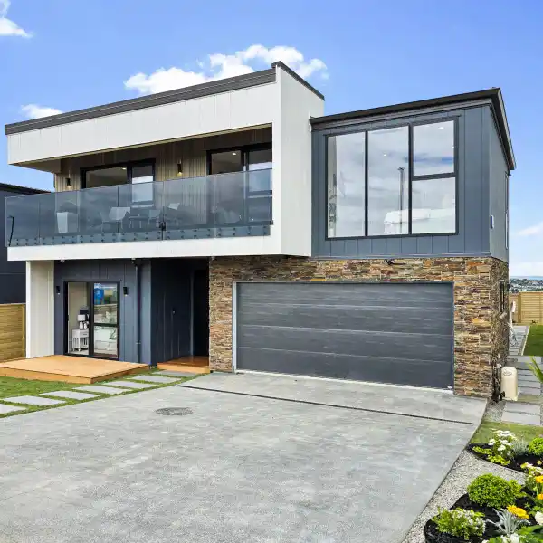 RARE COASTAL HOME WITH BREATHTAKING DOUBLE VIEWS