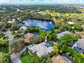 Breathtaking Organic Modern Retreat