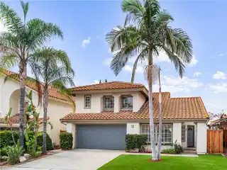 Modern Rancho Santa Margarita Home with Vaulted Interiors