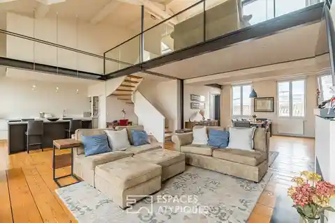 Completely Updated Classic Apartment