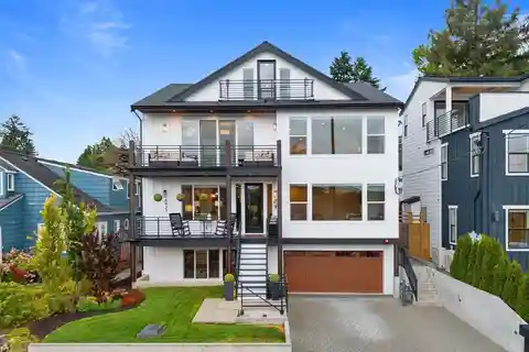 Contemporary Farmhouse in Desirable Seward Park