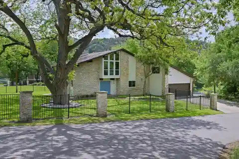 Mid-Century Retreat on Lake Austin