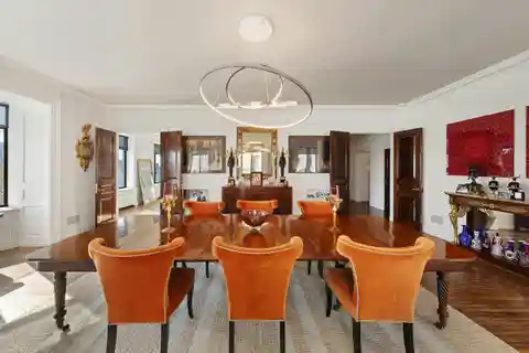 Exquisite 10-Room Apartment