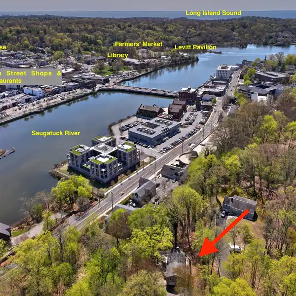 WESTPORT CHARM WITH MAJOR NEW UPGRADES