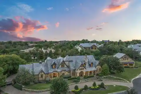 Incredible Simmons Estates Property