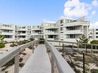 Stylish Rental in the Yardarm