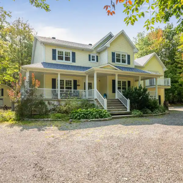 COUNTRY OASIS AWAITS THOSE LOOKING FOR A HOBBY FARM