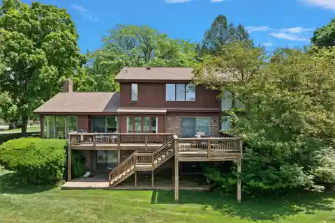 Serene All-Sports Lakefront Home