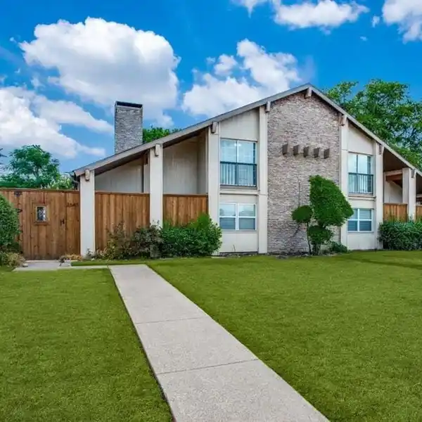 STUNNING DUPLEX IN COVETED CANYON CREEK