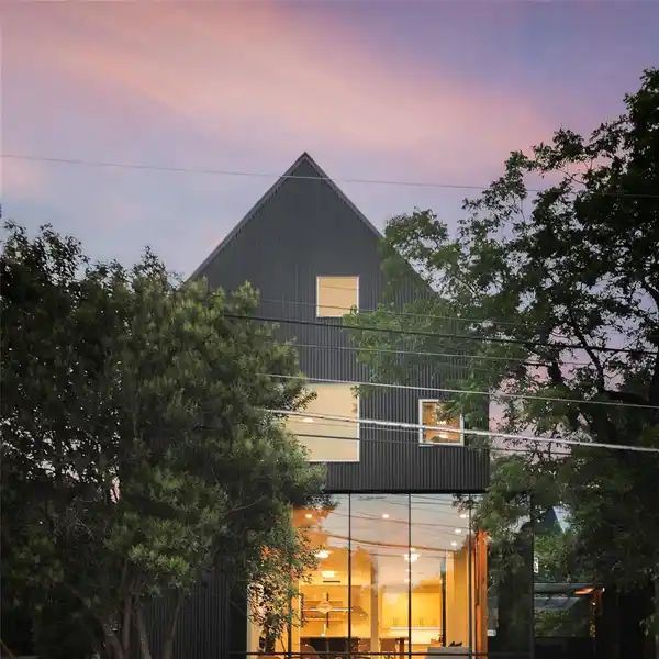 ONE-OF-A-KIND ARCHITECTURAL JEWEL