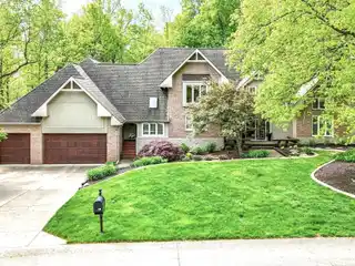 Architect-Designed Geist Oasis with Stunning Views