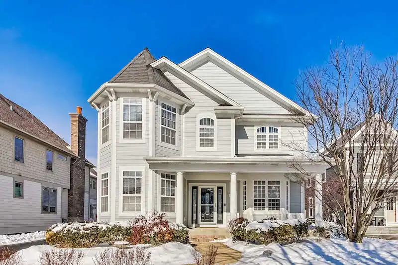 Exquisite Living in the Heart of Libertyville