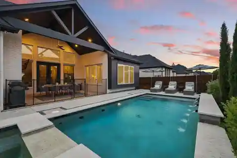 Pool Home in the Oaks of Argyle