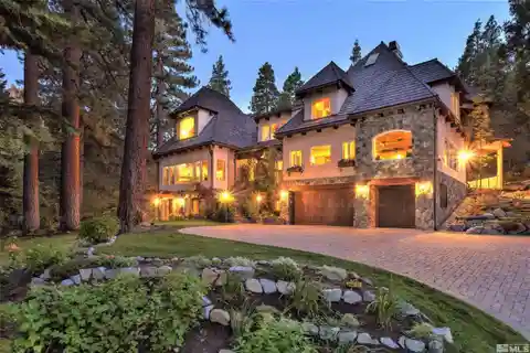 Fabulous Glenbrook Estate Property