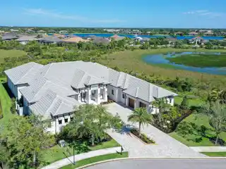 Architectural Masterpiece in Gated Anchorage Place