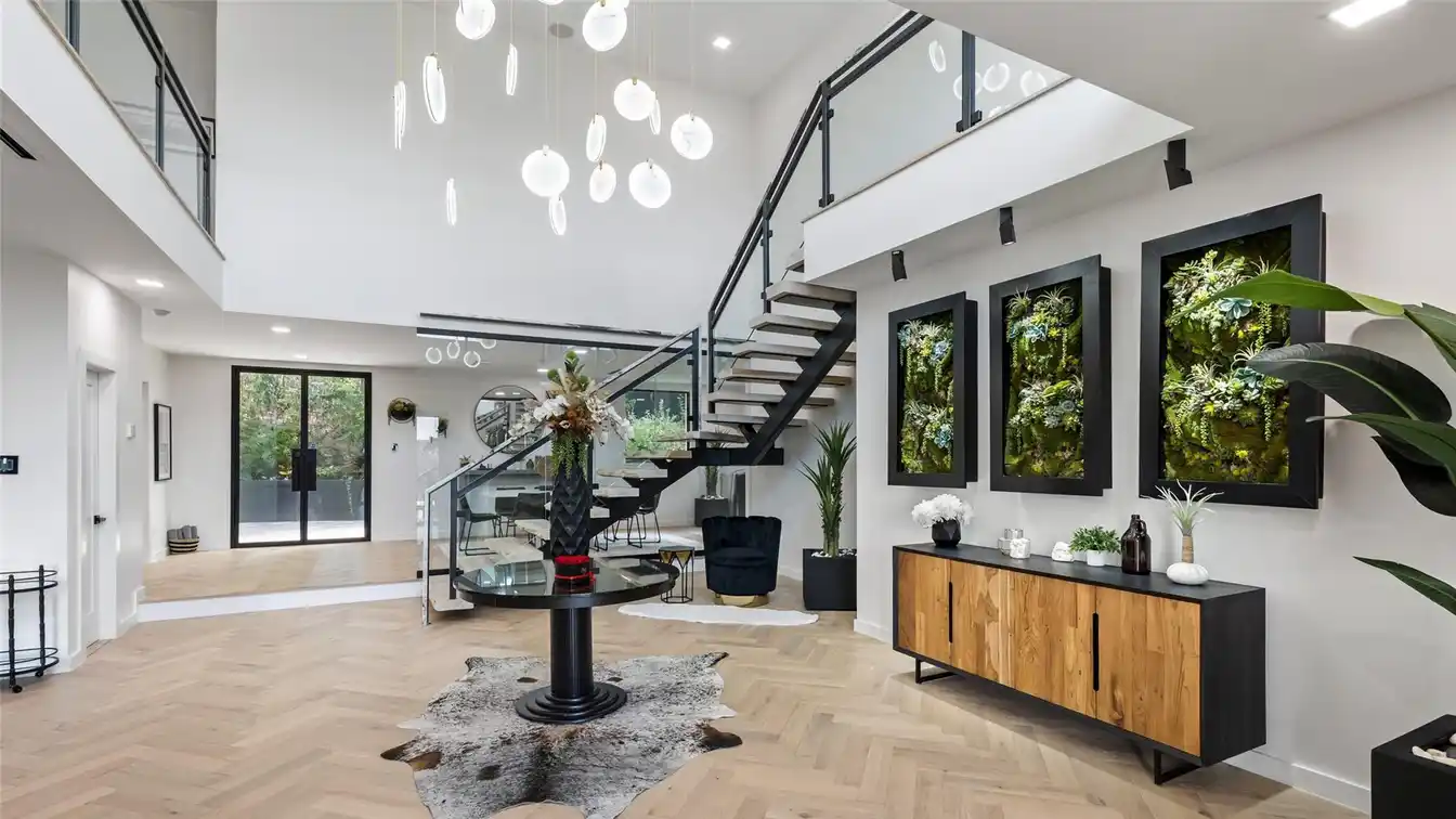 Modern Luxury with Natural Beauty