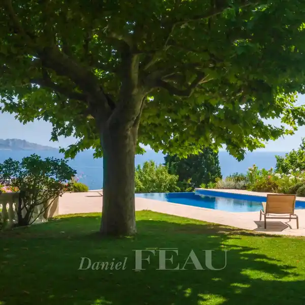 ELEGANT BOMPARD MANSION WITH SWEEPING MEDITERRANEAN VIEWS