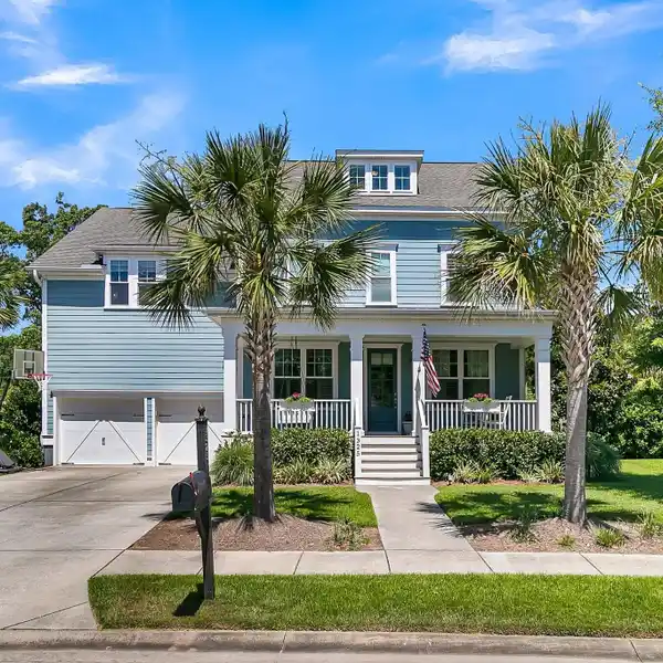 BEAUTIFUL COASTAL LOWCOUNTRY HOME