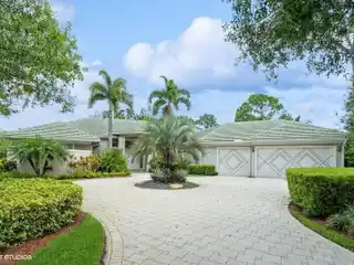 Country Living with City Conveniences