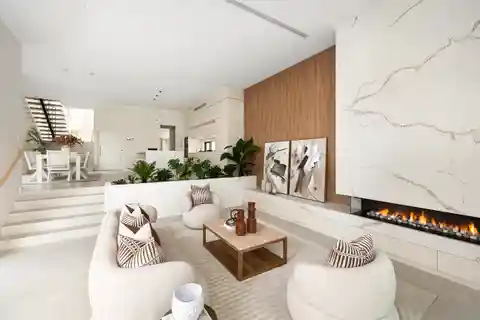 Designer Sophistication with Relaxed Entertaining