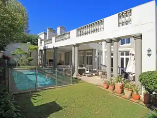 Exclusive Double Security Estate Living Near Hyde Park Corner