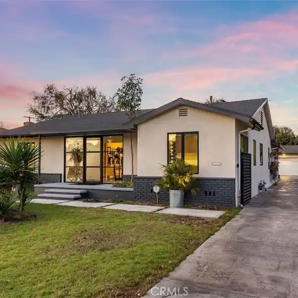 MODERN LUXURY IN COVETED LAKEWOOD VILLAGE AREA