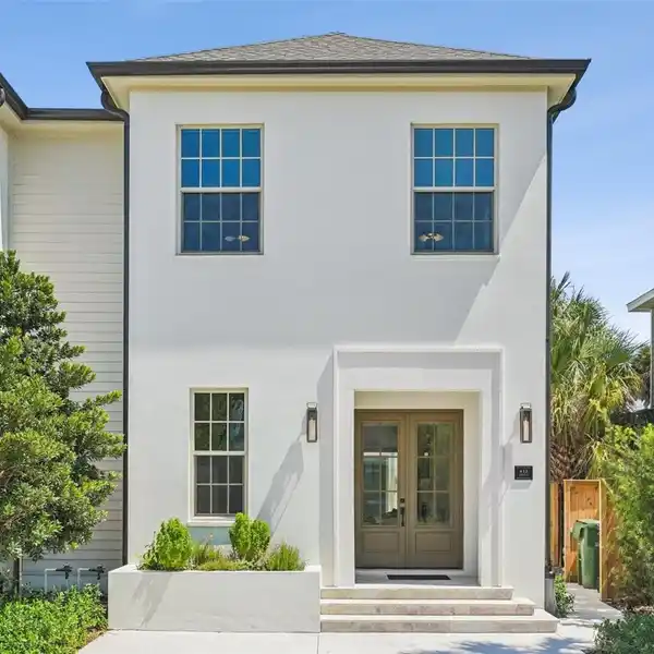 BRAND NEW TOWNHOUSE IN TAMPA HEIGHTS