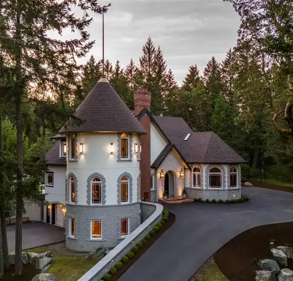 CHATEAU HIGHLANDS