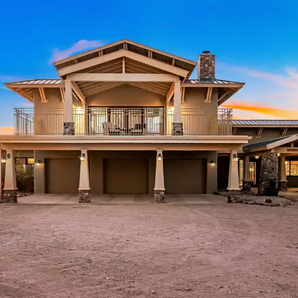 BREATHTAKING EQUESTRIAN ESTATE