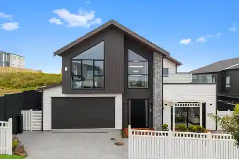 The Modern Coastal Lifestyle at Its Best