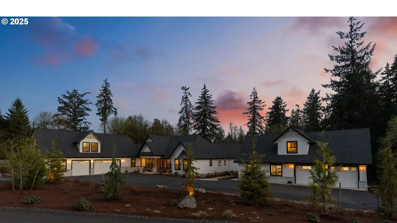 Comfort and Sophistication on 2.2 Acres