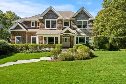 Gorgeous and Secluded in Southampton