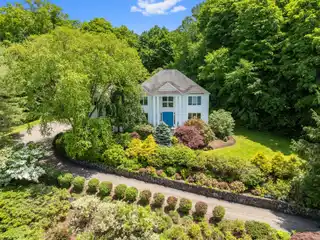 Privacy in Prestigious Random Farms
