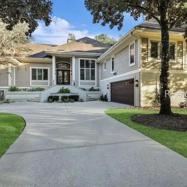 ELEGANT FIRST-FLOOR PRIMARY SUITE WITH OFFICE SPACE