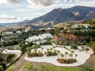 Exceptional Home in an Unparalleled Natural Setting