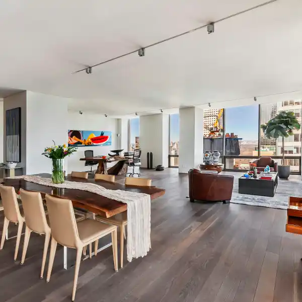 SPACIOUS RENTAL AT OLYMPIC TOWER