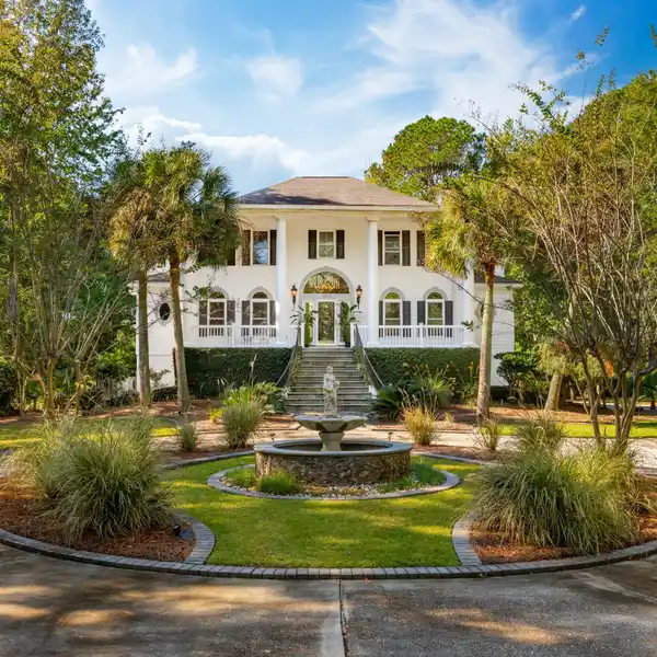 EXCEPTIONAL ENTERTAINER’S HOME WITH GAME ROOM AND COMMERCIAL KITCHEN