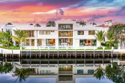 Panoramic Water Views