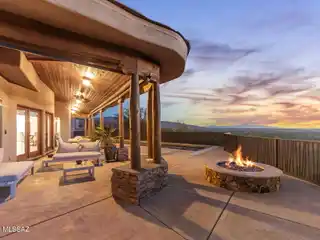 An Unparalleled Living Experience on Three-Plus Acres