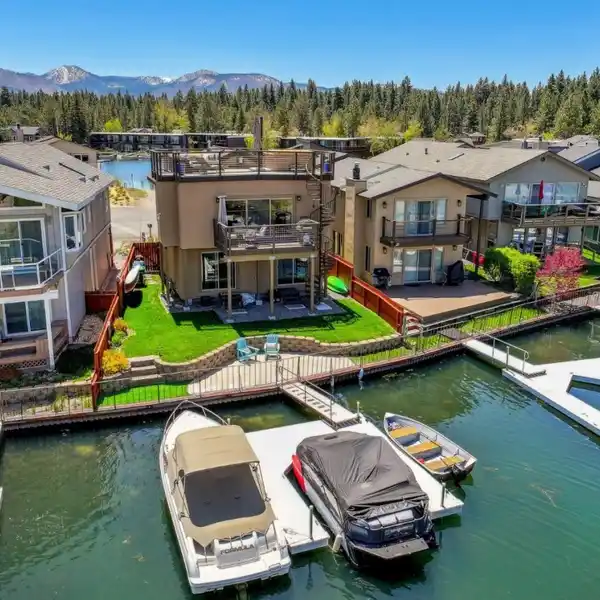 CUSTOM TAHOE KEYS HOME