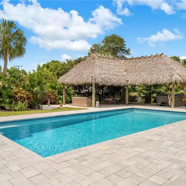TROPICAL OASIS IN ST. LUCIE ESTATES