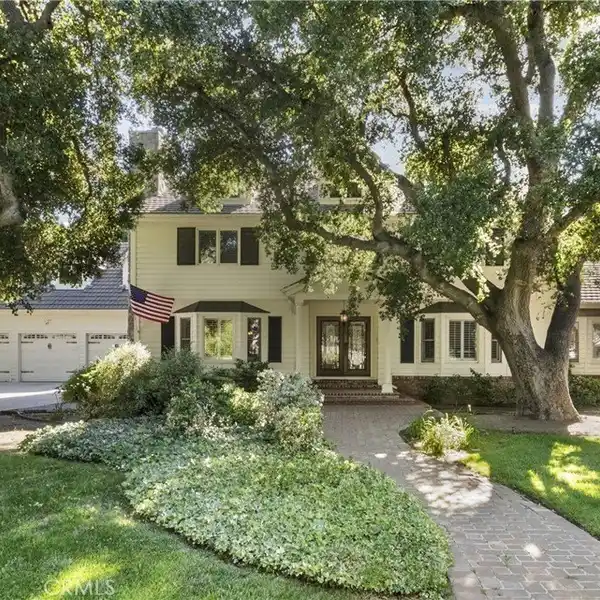 EXQUISITELY UPDATED HOME IN MACMILLAN RANCH
