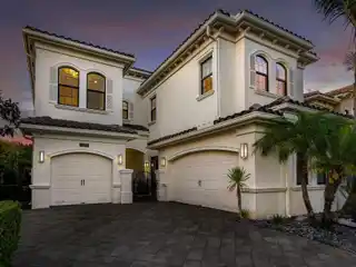 Stunning Designer-Decorated Estate