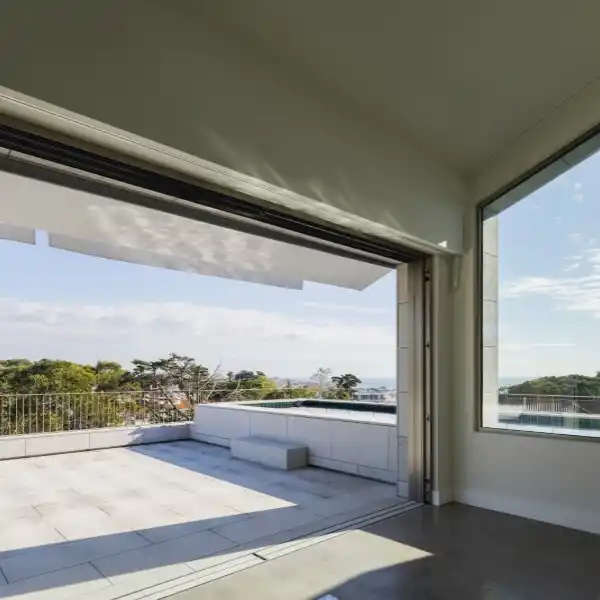 LUXURY PENTHOUSE DUPLEX IN PRESTIGIOUS LOCATION