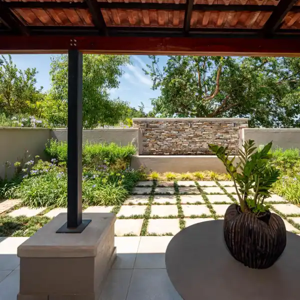 A NEW STANDARD IN OPULENT LIVING