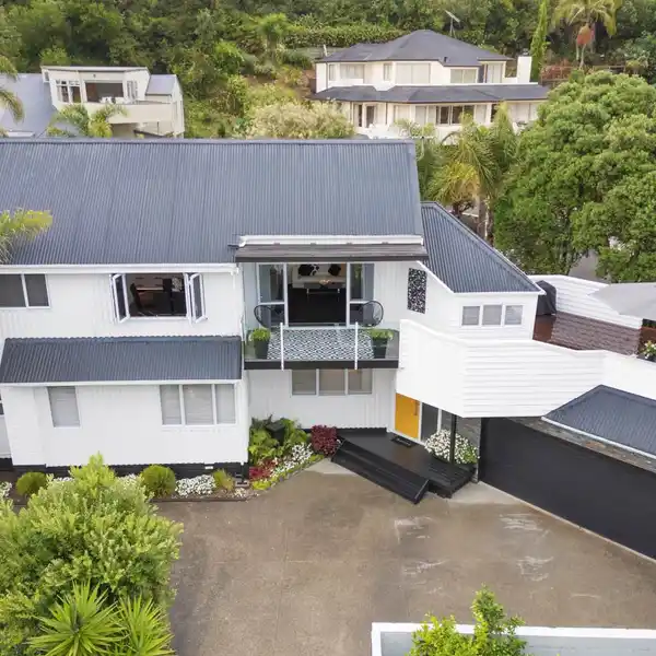 BEAUTIFULLY CARED-FOR FAMILY HOME