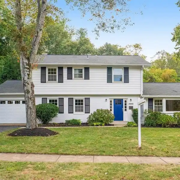 CHARMING COLONIAL HOME IN THE DESIRABLE MANTUA COMMUNITY