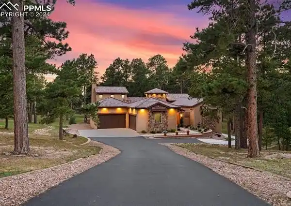 STUNNING 2.78-ACRE ESTATE WITH CUSTOM UPGRADES